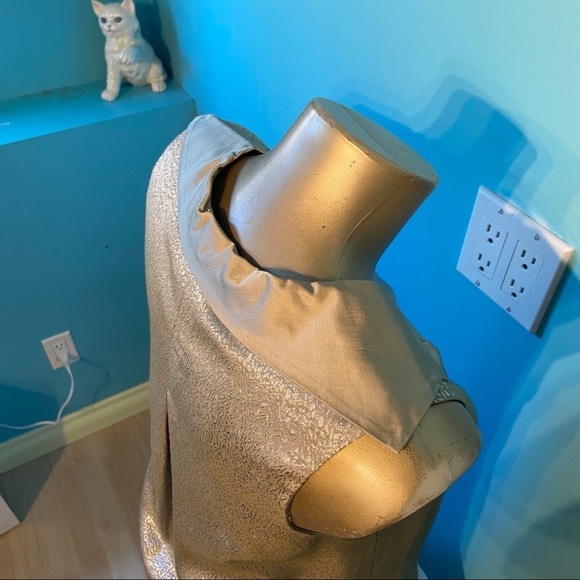 Rachel Zoe women’s gold sleeveless blouse in size 4 - Picture 5 of 8